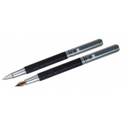 Juego de bolígrafo y pluma estilográfica belius colección zadar mini, cuerpo símil piel en color negro, presentación en estuche.
