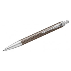 Bolígrafo retráctil parker colección im premium ct, lacado en color expresso oscuro cincelado, presentación en estuche.