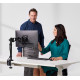 Brazo para monitor fellowes professional series en color negro.